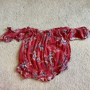 Women’s American Eagle Short Sleeved Off-the-Shoulder Top